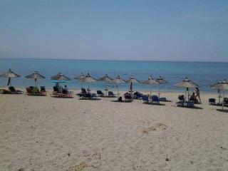 Ραπτη Θεοδωρα - Paralia Vrachou - 1