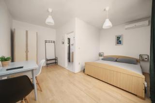 Frida Rooms and Apartments Vodice - Vodice - 3