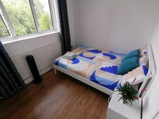 White City Apartment, your London stay - 1