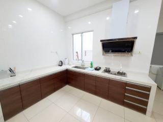 MODERN STYLISH 2STOREY HOUSE 8PAX@ALMA NEAR JUSCO - Bukit Mertajam - 9