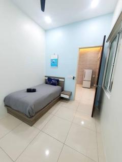 MODERN STYLISH 2STOREY HOUSE 8PAX@ALMA NEAR JUSCO - Bukit Mertajam - 1