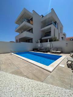 Apartment Navale with a roof terrace and a heated pool - 9