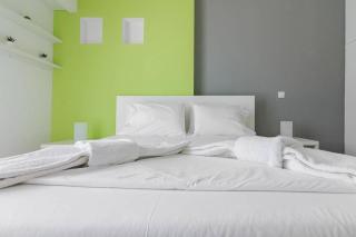 Sunlit 2BR Oasis in Metaxourghio 3min from metro - Athens - 4