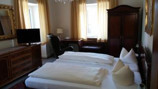 Landhotel St. Florian - Sankt Florian am Inn - 8