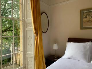 Beautiful Regency Crescent Apartment in Idyllic Location - Bath - 1