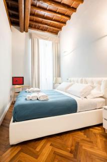 DOMVS SPAGNA Via Gregoriana - 8