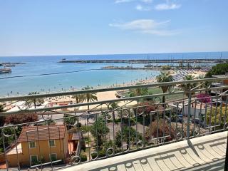 Dimora Dolce Vita - Attico sul mare - 7