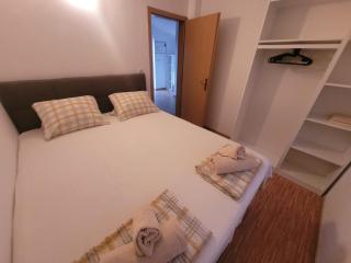 Apartments Matanovic - Rogoznica - 5