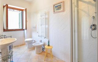 4 Bedroom Lovely Apartment In Nerola - Nerola - 4