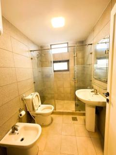 central apartment for rent 26 - Umm Uthainah - 7
