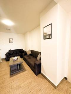 central apartment for rent 26 - Umm Uthainah - 6