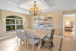 Paradise with a pool, pier and private beach area - Osprey - 2