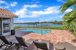 Paradise with a pool, pier and private beach area - Osprey - 8