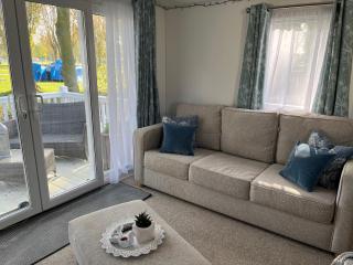 Billing Aquadrome Modern 2022 Static Caravan Sleeps 6 - Great Billing - 9