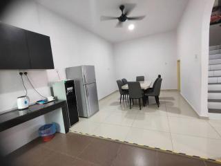20Pax 3-Storey SemiD 5Room&5Bathroom Sweet Dream Home Sitiawan - Sitiawan - 3