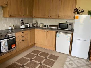 Captivating 2-Bed House in Amesbury Salisbury - Amesbury - 1