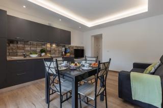 GuestHost - Countryside Apt with Swimming Pool and Parking - 9