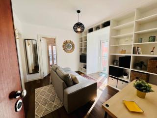 Modern Comfort within Ancient Streets - Lisboa - 0