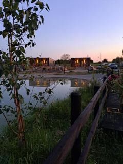Pond Beach 2ppl-private Hot tub - - 0
