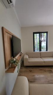 Cozy PineTrees Beach House - 2