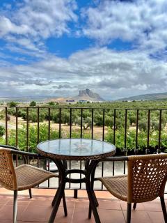 Los Dólmenes - Antequera - 0