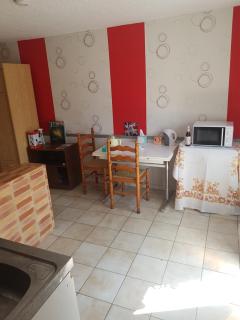 maisonette proche Bourges 1 pièce - Mehun-sur-Yèvre - 3