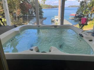 Luxurious Chalet over Margaritaville - Buford - 0