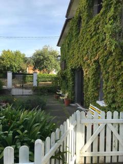 Preciosa casa familiar con jardín - 2