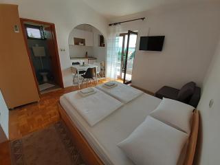 Apartmani palma - Starigrad-Paklenica - 1