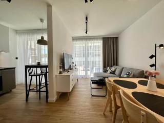 Apartament Rewal - Apartamenty Klifowa przy plaży - 2