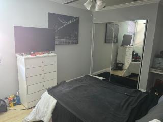 Private bedroom - 6