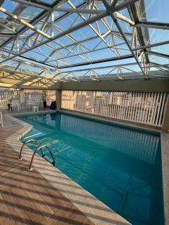 Pitangueiras 1 , 2 dormitórios, piscina climatizada, 100 m praia, duas vagas de garagem e Wi-Fi - 9