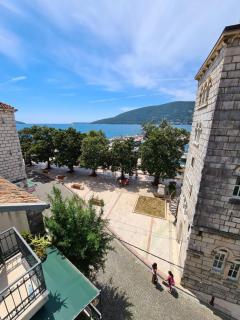 Skver Studio Apartments - 0