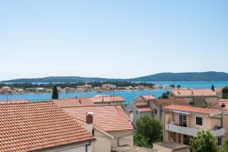 Apartments Cace - Brodarica - 0