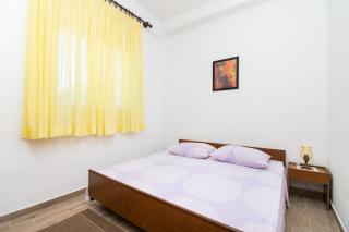 Apartments Cace - Brodarica - 3