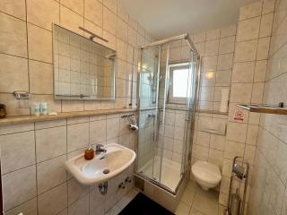 Hotel Buenavista Beach House Trogir - Trogir - 7