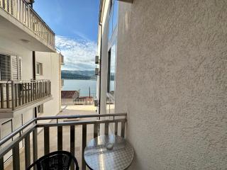 Hotel Buenavista Beach House Trogir - Trogir - 5