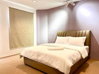 City Center Bliss: Steps from Attractions! - Melaka - 5