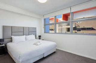Two bedroom Apartment in Robina Center - 9