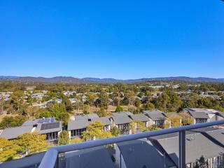 Two bedroom Apartment in Robina Center - Gold Coast - 4