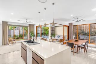 Belle Escapes Havenly Luxury Villa Palm Cove - Palm Cove - 6