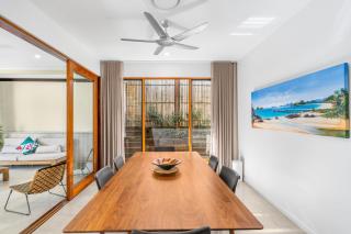 Belle Escapes Havenly Luxury Villa Palm Cove - Palm Cove - 4