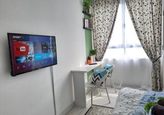 Horizon Suites near KLIA Free Wi-Fi Netflix (green) - 4