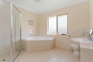 139 Seagull Ave - BYO Linen - Pets Negotiable - Wi-Fi - 2