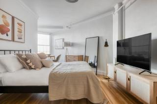 Brookline Studio w Gym nr Green Line BOS-477 - Brookline - 0
