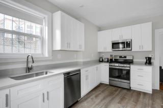 2BR in desirable quiet area nrgrocery T-stop BOS-538 - Brookline - 5