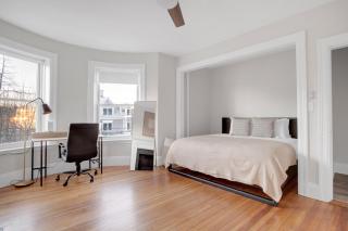 2BR in desirable quiet area nrgrocery T-stop BOS-538 - Brookline - 3