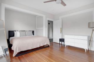 2BR in desirable quiet area nrgrocery T-stop BOS-538 - Brookline - 1