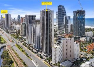 Broadbeach Stunner Modern and Central - Gold Coast - 7