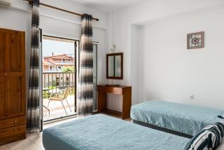 Dora Pool Studios by Konnect,150m from the Beach - Agios Georgios - 6